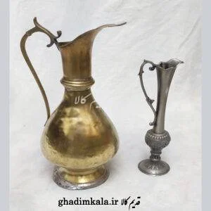 پارچ برنجی و پارچ کوچک گلاب پاش
